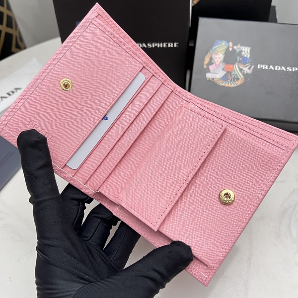 プラダ財布コピー側面デザイン